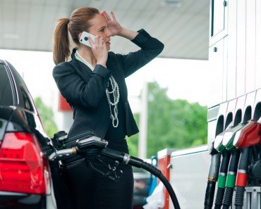 Can Using A Cellphone At A Gas Station (Petrol Pump) Cause An Explosion