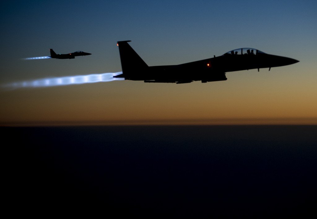 Airstrikes_in_Syria_140923-F-UL677-654