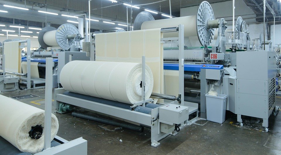 paper machine with roll