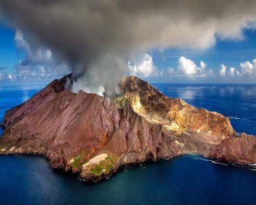 new-Zealand volcano
