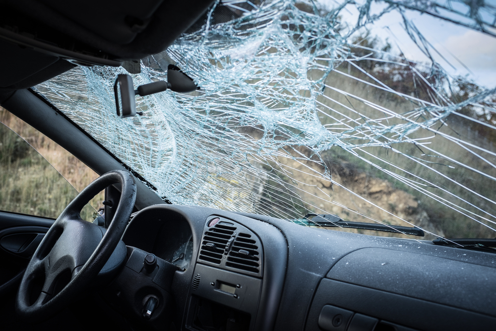 Broken Windshield-Car Crash(Dado Veron)S