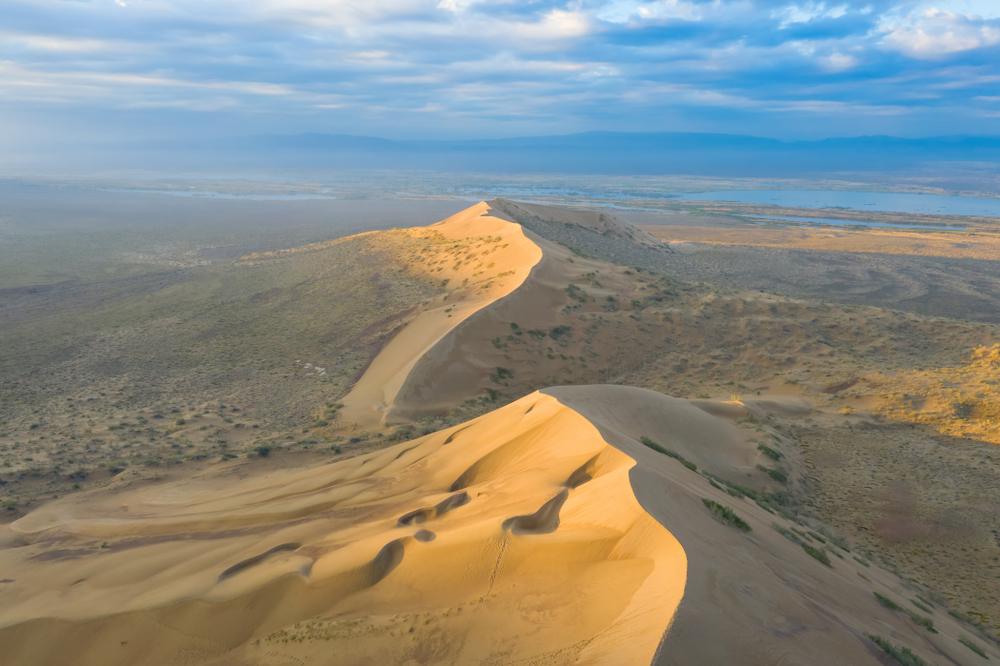 Aerial view of Singing Sand Dune(Sergey Dzyuba)s