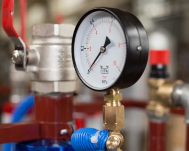 pressure gauges, thermometers and fittings for industrial use(Robert Sieminski)S