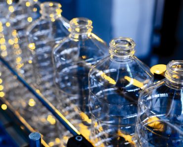 Bottle. Industrial production of plastic pet bottles(Salov Evgeniy)S