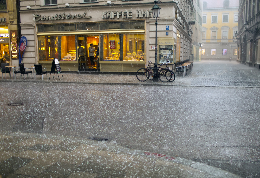 hail and heavy rain in the city(KKulikov)S