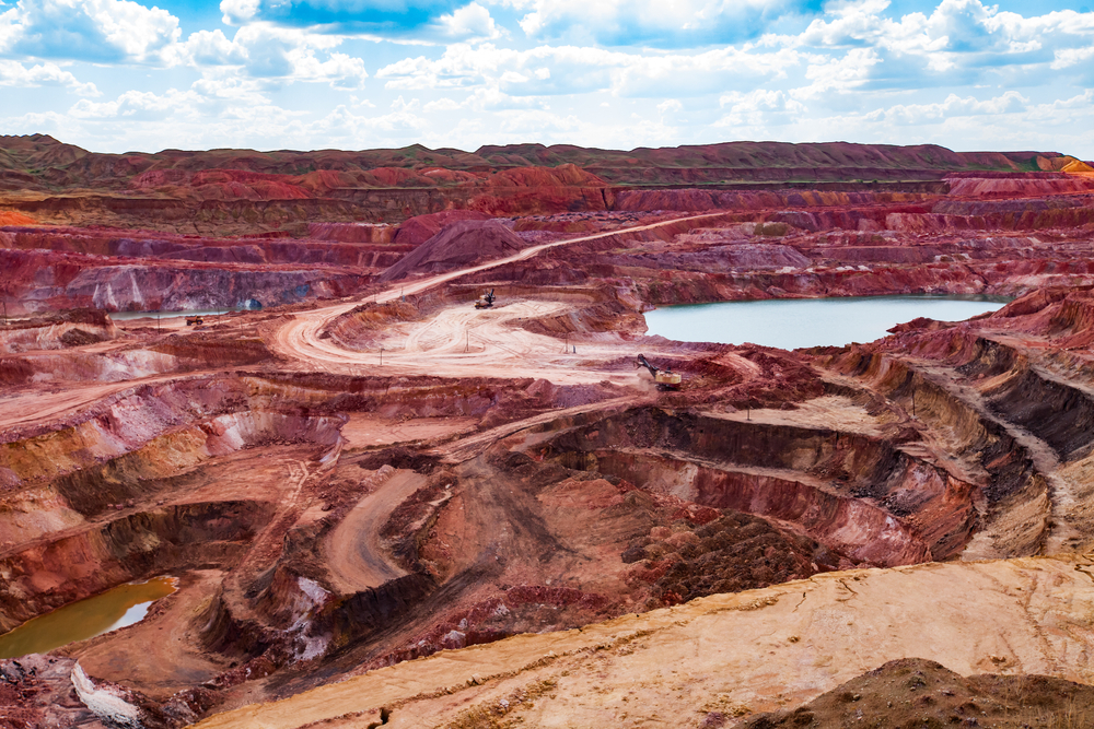 Aluminium ore quarry and blue lake in bauxite mine(Alexey Rezvykh)s