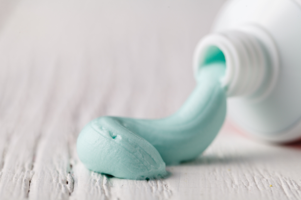 Toothpaste squeezed out from a toothpaste tube(Tasha Cherkasova)s