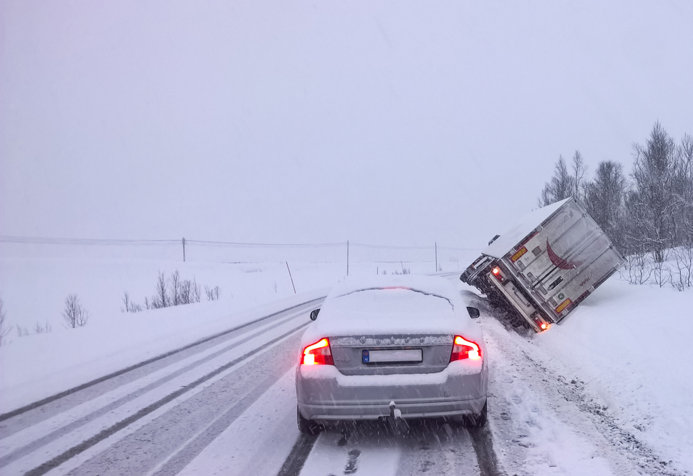 Truck,Accident,On,A,Snowy,Road,In,Norway